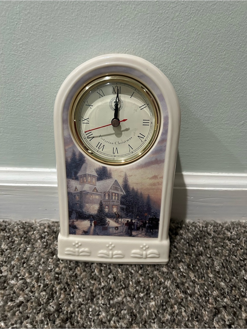 Thomas Kinkade Mantel Clock with Victorian Christmas Scene